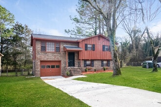 Building Photo - 3711 Fox Trail Cir NW