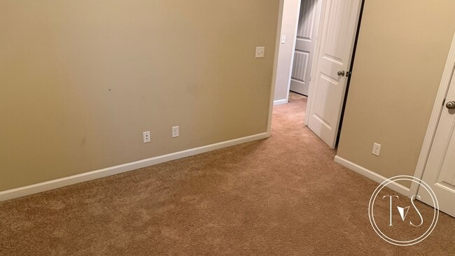 Building Photo - WINTER MOVE-IN SPECIAL: 50% OFF 1ST FULL MONTH'S RENT!*