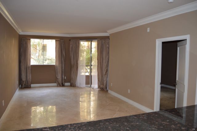 Building Photo - Meridian - Unfurnished 1 Bed|1 Bath Luxury Condo with Main Pool View.