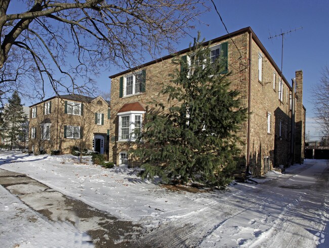 Building Photo - 6507 7th Ave