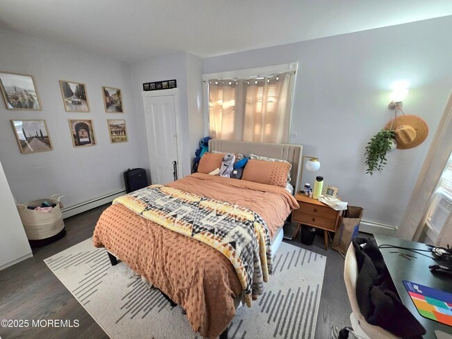 Building Photo - 305 3rd Ave