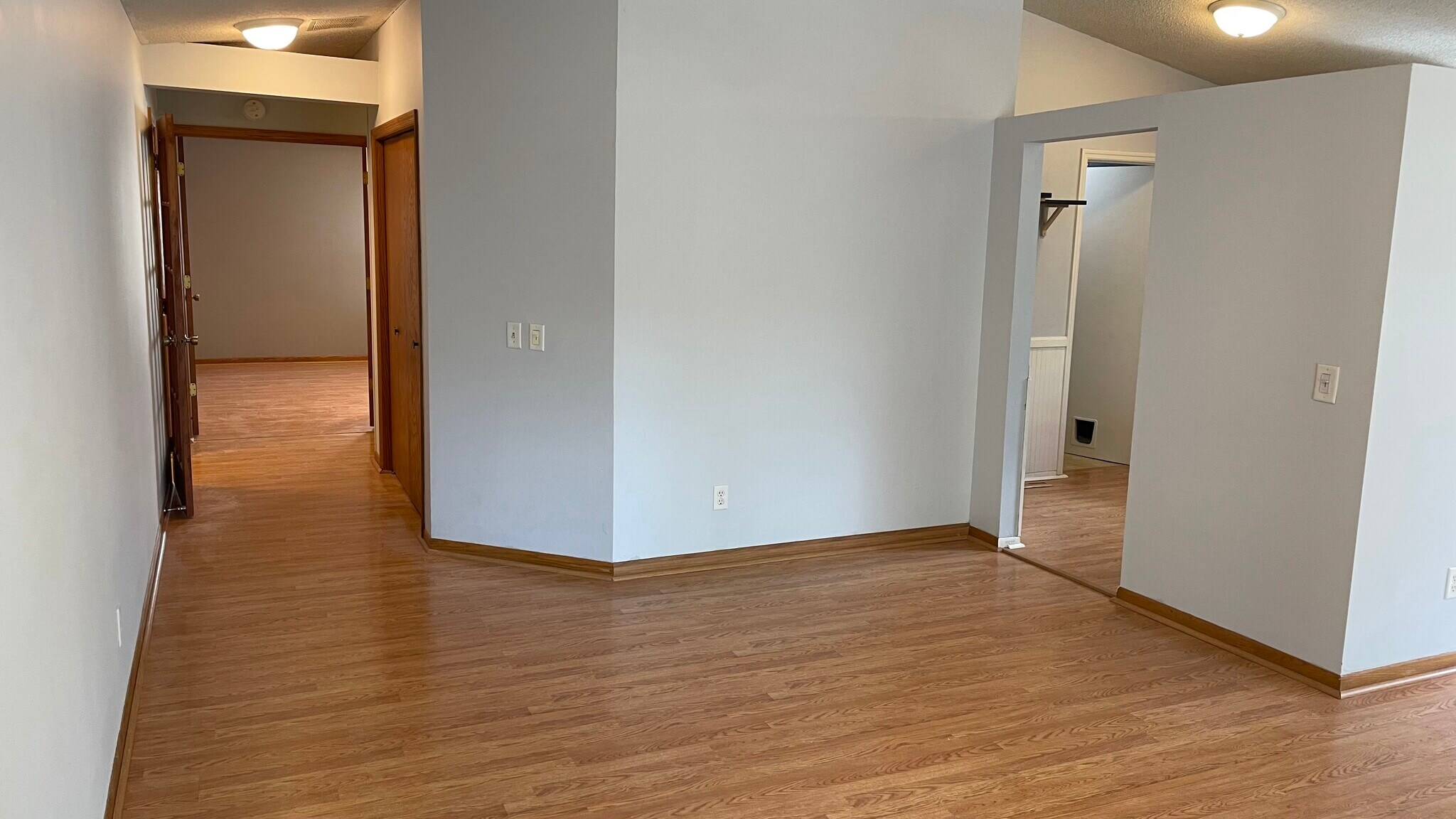 Building Photo - 5330 Highpointe Dr