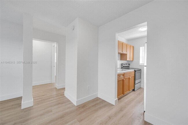 Building Photo - 668 NW 31st St