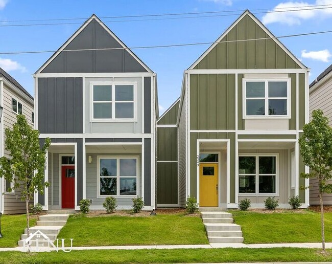 Primary Photo - 2359 E 19th St