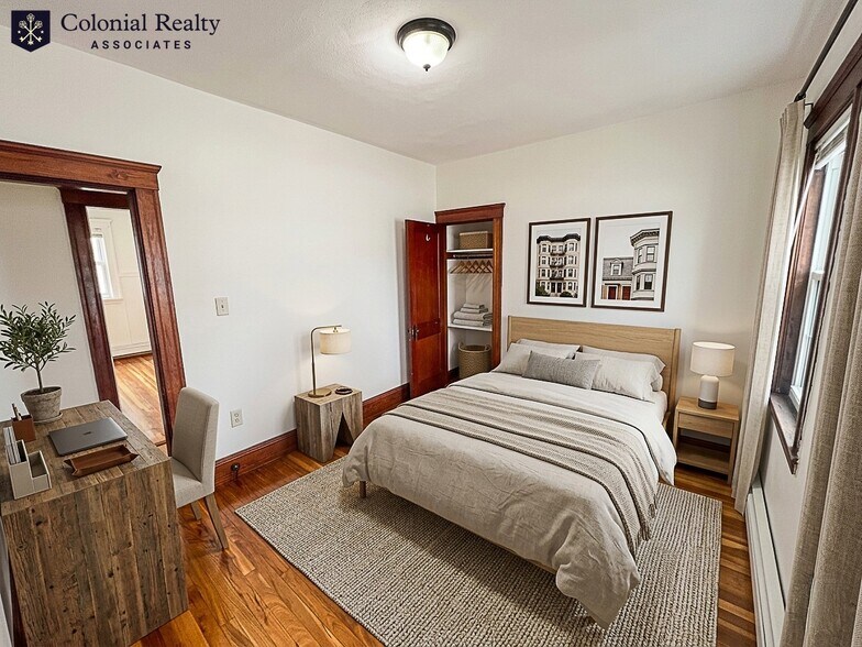 Building Photo - 94 Boylston St