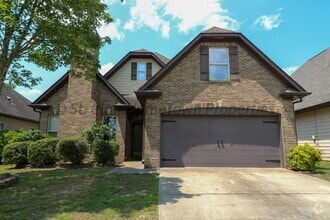 Building Photo - Large Family Home in Moody AL