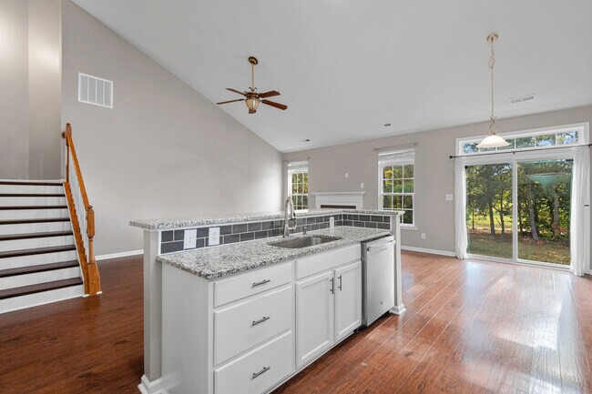 Building Photo - 10777 White Dogwood Dr