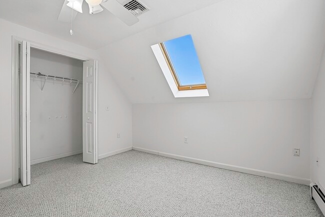 Building Photo - 55 Arrowwood Dr