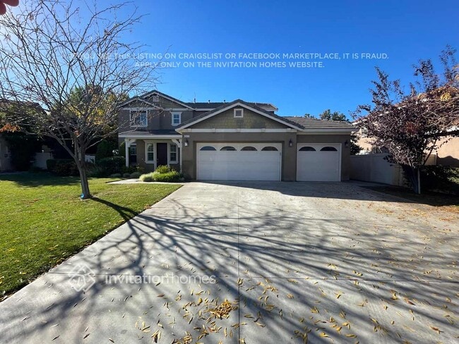 Building Photo - 1517 Margit St