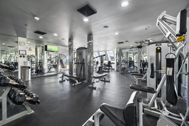 Building Photo - 600 Harbor Blvd