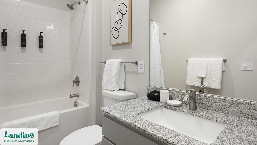 Building Photo - 404 W 26th St