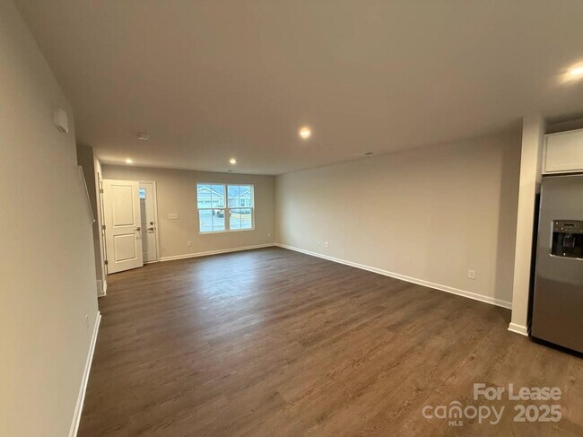 Building Photo - 10149 Florentine Wy