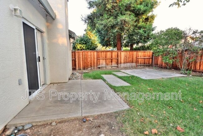 Building Photo - 3112 Gennaker Way