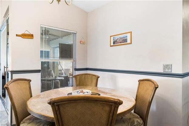 Building Photo - 703 NE 23rd Terrace