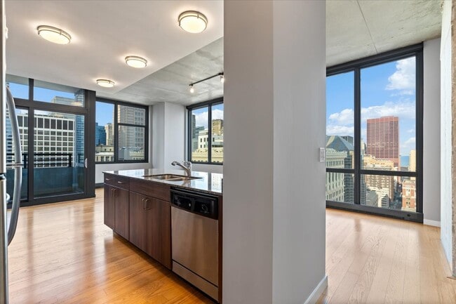 Building Photo - 235 W Van Buren St