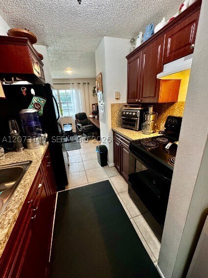 Building Photo - 333 SW 86th Ave