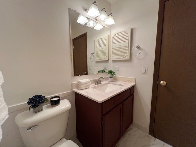 Building Photo - 1796 Vermont Dr