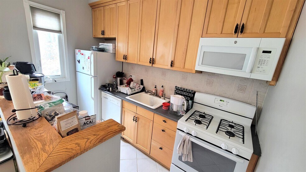 Building Photo - 89 Hancock St