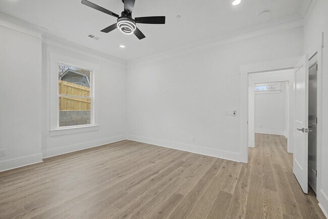 Building Photo - 103 McKinley Dr