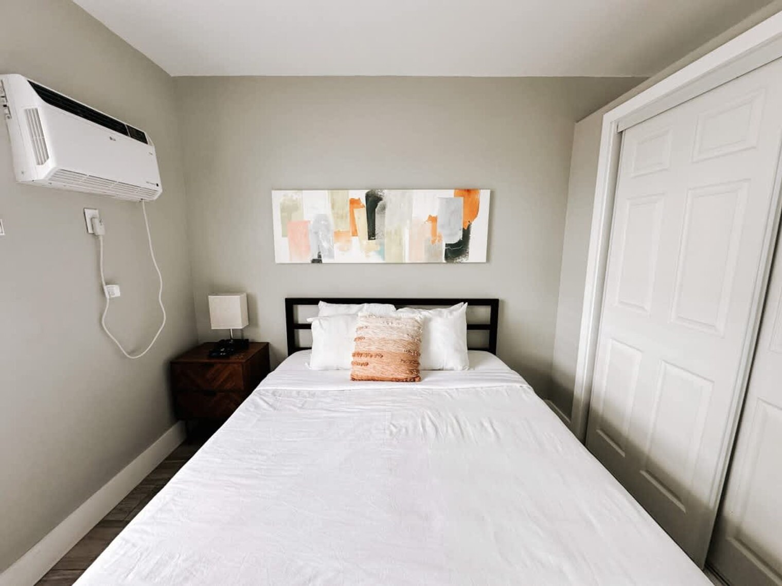 Building Photo - 50 Davie Blvd