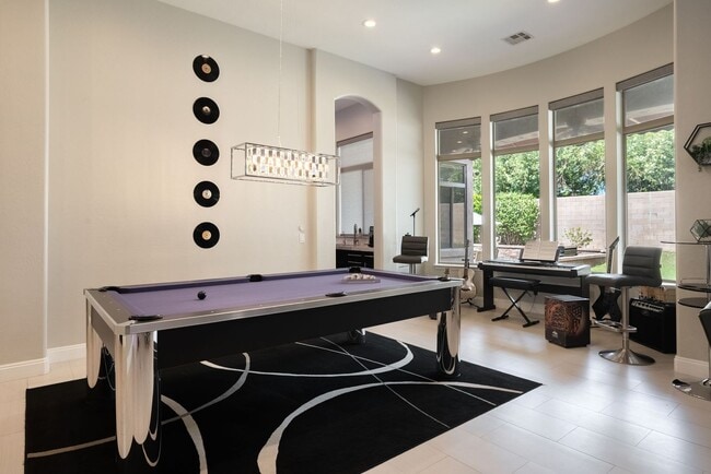 Building Photo - Stunning UPGRADED Furnished Home in Chandler!!!