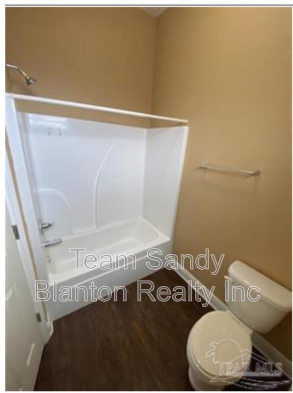 Building Photo - 7071 Lake Joanne Dr