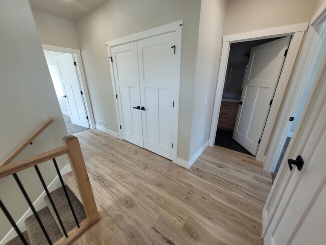 Building Photo - Cannery Crossing #2