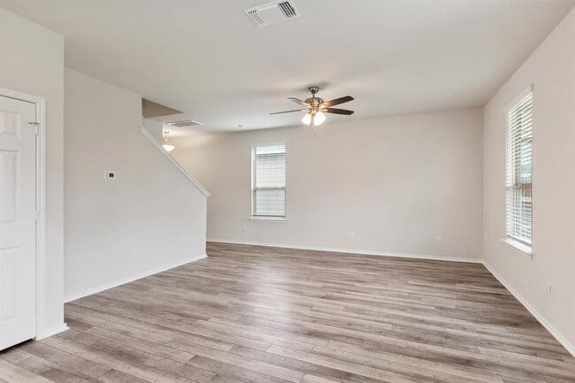 Building Photo - 116 Fiery Skipper Ln