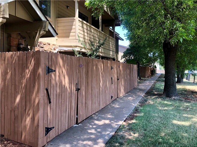 Building Photo - Corporate Furnished Two-Bedroom Condo - Utilities and Wi-Fi, From $1,825 monthly, Minimum of 3 mo...