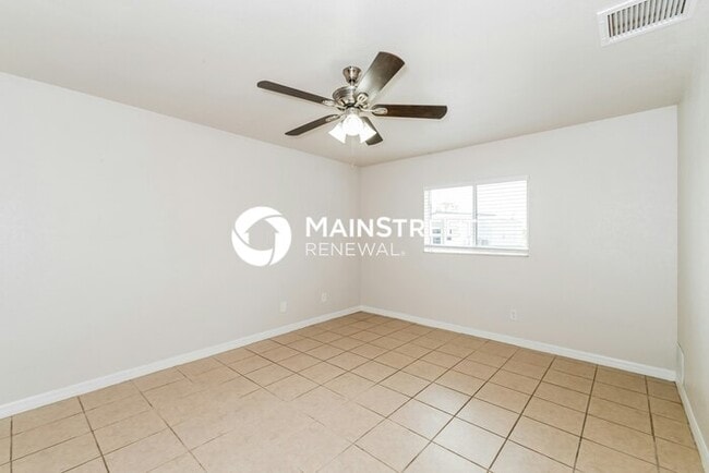 Building Photo - 4 Bedroom Pet-Friendly Home in Cape Coral, FL with Main Street Renewal