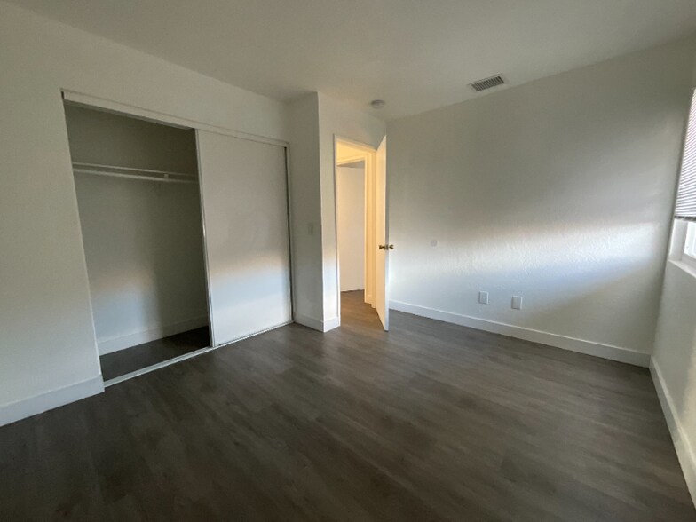 Building Photo - 15866 Sago Rd