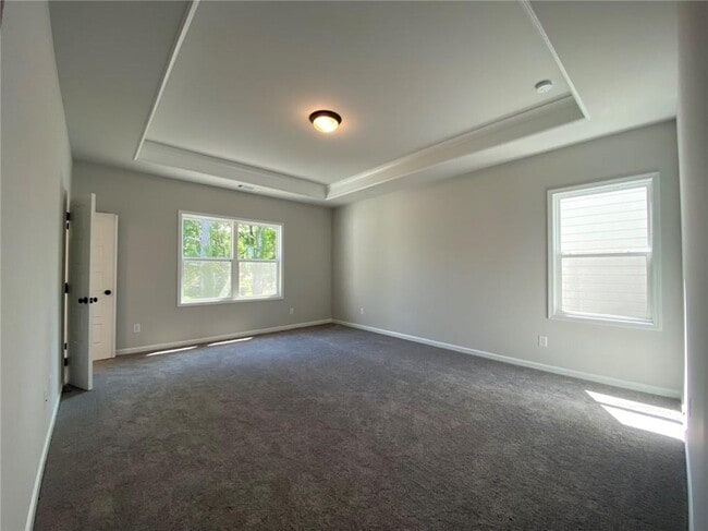 Building Photo - 5037 Silver Fox Trl