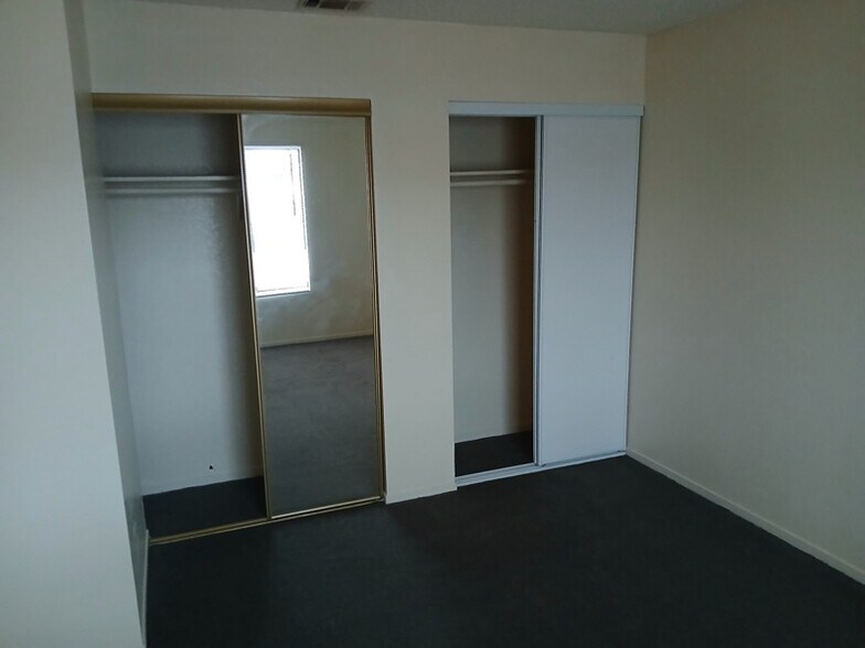 Building Photo - 38550 22nd St E