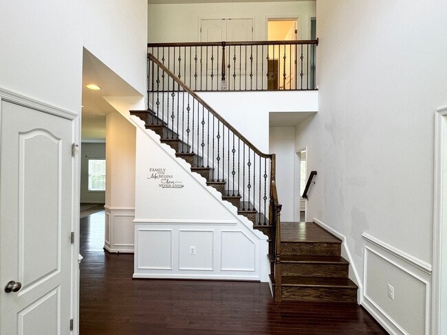 Building Photo - CLOSE TO BROOKE POINT VRE - LARGE ACREAGE HOME - STAFFORD- BASEMENT KITCHENETTE