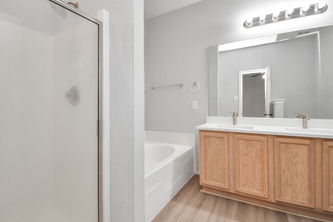 Building Photo - 24118 Wild Horses Ln