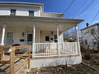 Building Photo - 511 Willis St