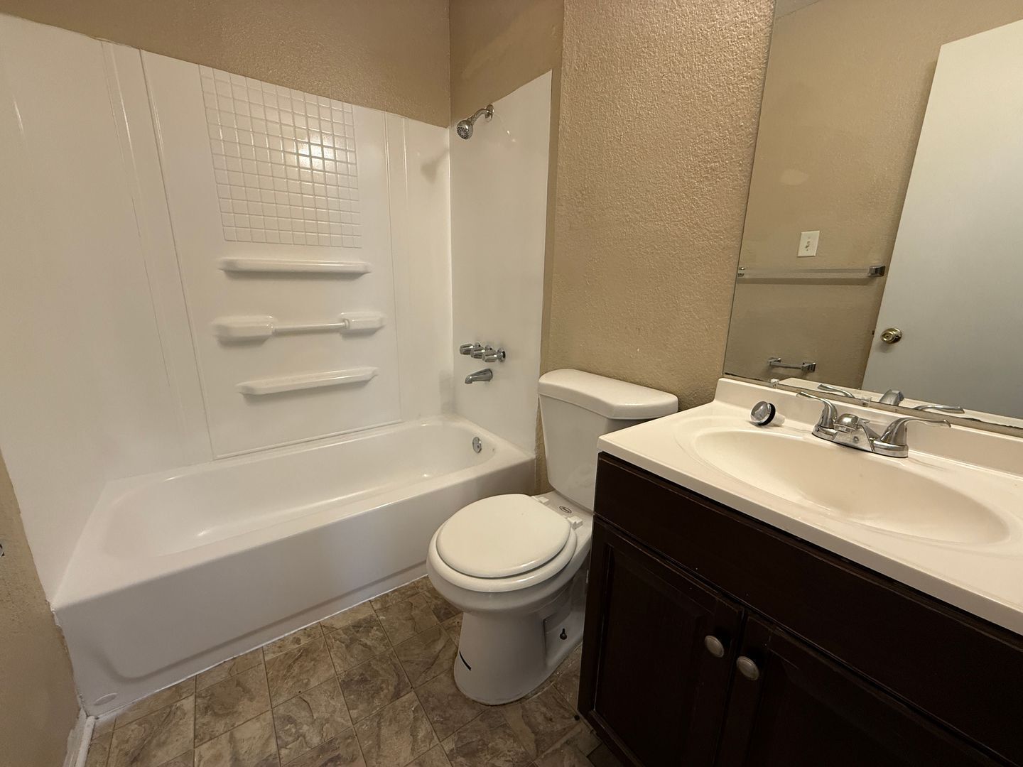 Building Photo - 1708 Benttree Dr