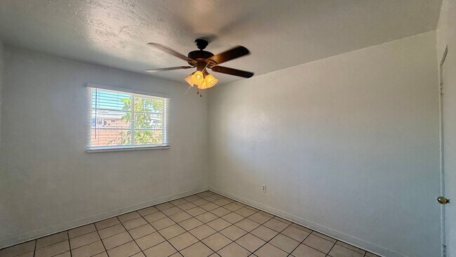 Building Photo - 7532 N 21st Ave