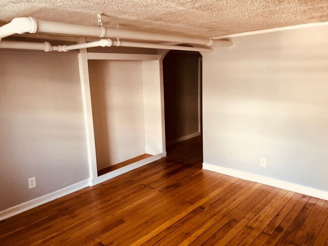 Building Photo - 2439 W Gunnison St