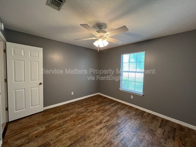 Building Photo - 5784 Twisted Oak Ct