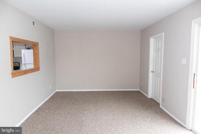 Building Photo - 54 Reliance Ct