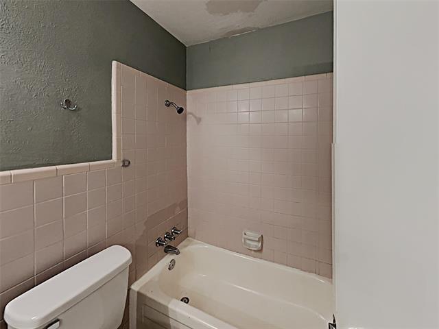 Building Photo - 6420 Scottsdale Dr