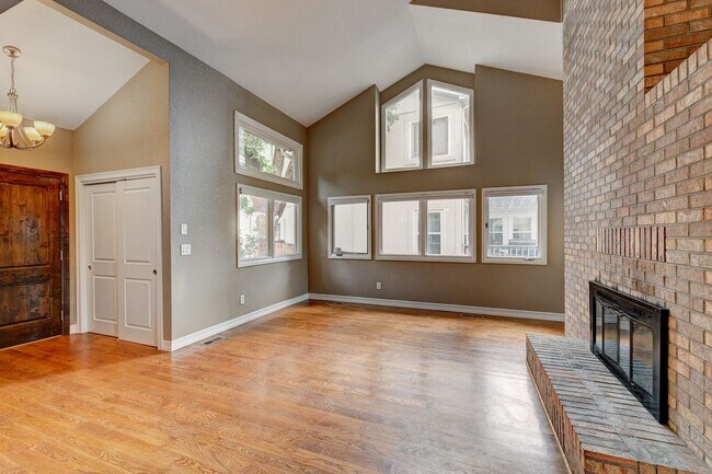 Building Photo - 3369 S Tulare Ct