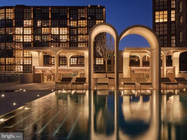 Building Photo - 1030 N 2nd St