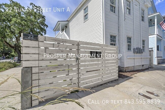Building Photo - 22 Nunan St