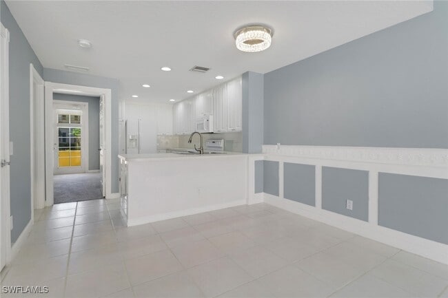 Building Photo - 28721 Alessandria Cir