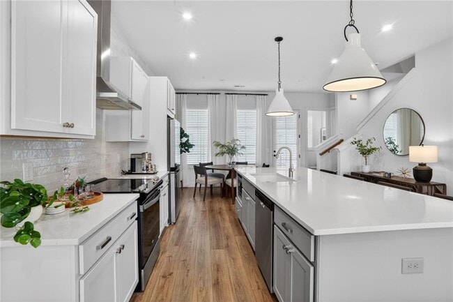 Building Photo - 1291 Longreen Ter NW