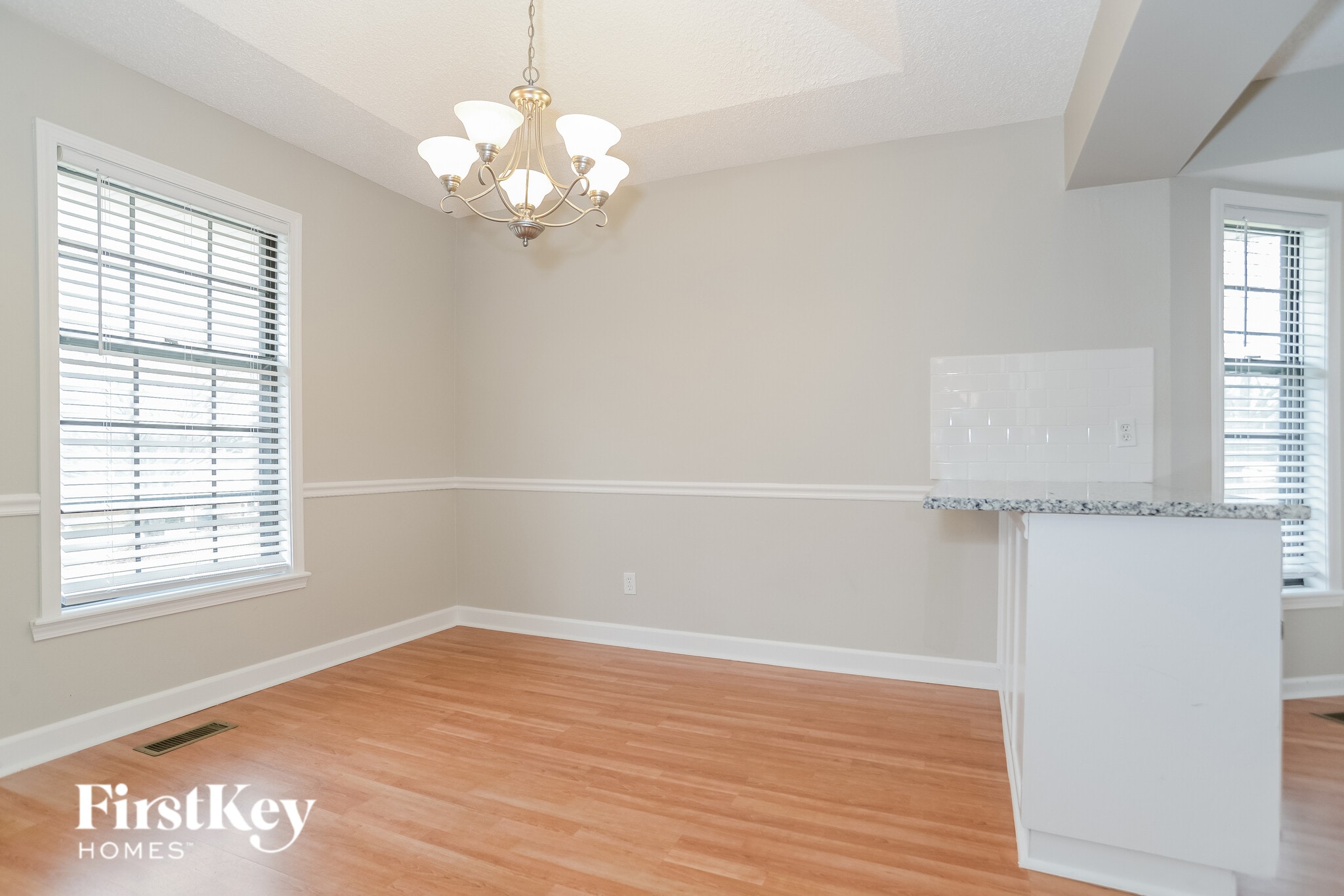 Building Photo - 15133 S Navaho Dr