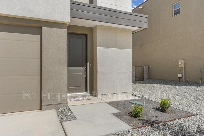 Building Photo - 5643 Linq Place Northeast