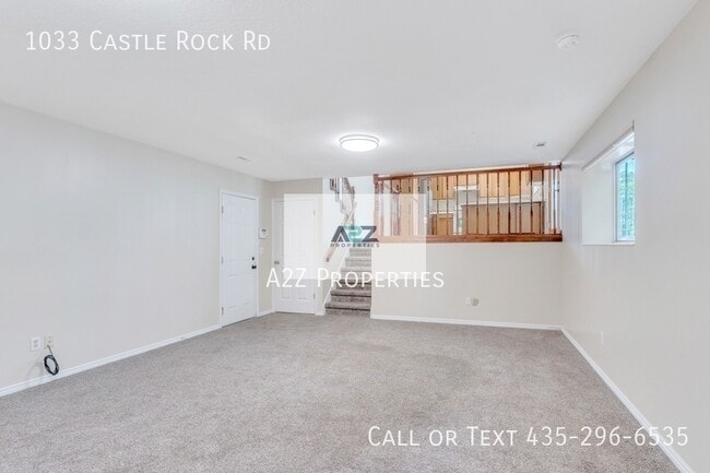 Building Photo - 1033 Castle Rock Rd